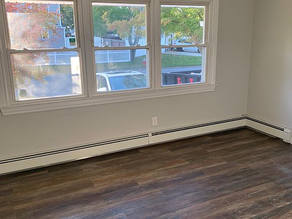 3rd image of 239 Hilltop Dr #2