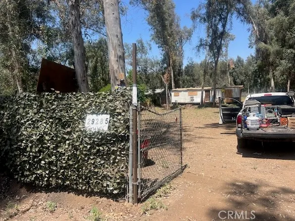 29285 3rd St, Lake Elsinore, CA 92532