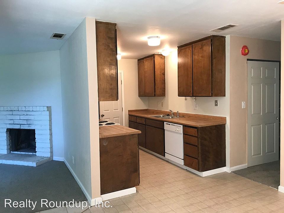 1st image of 2649 Burlington Pl