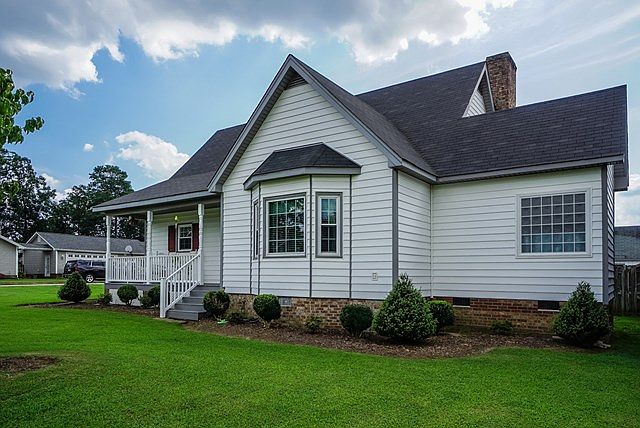 1st image of 208 Beechwood Dr