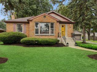 1260 Portsmouth Ave, Westchester, IL 60154