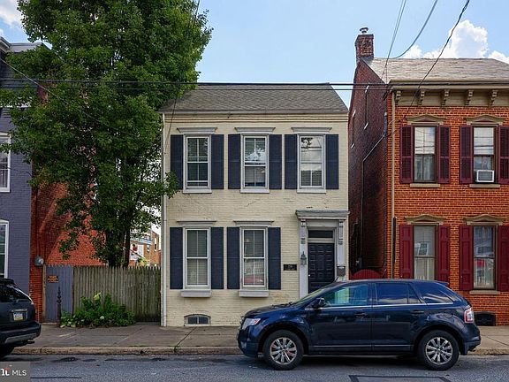 3rd image of 256 N 3rd St