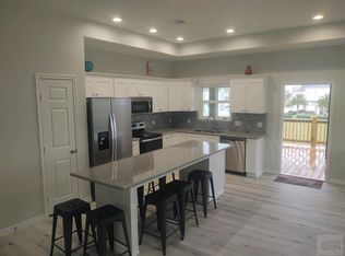 2291 E Lobster St, Crystal Beach, TX 77650