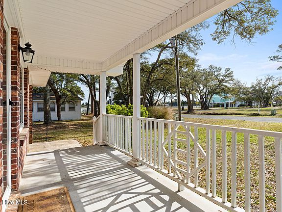 3rd image of 2015 Ocean Haven Road SW