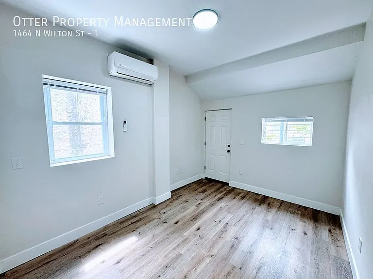 1464 N Wilton St #1 — Photo 15