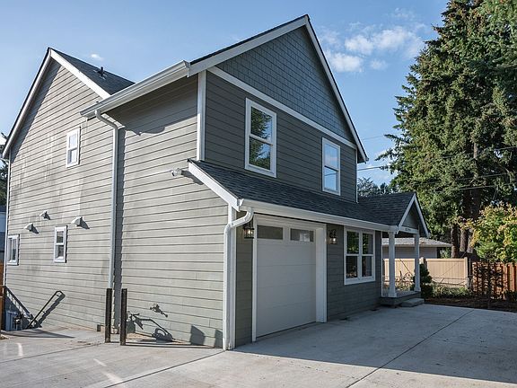 2nd image of 15229 E Burnside St #A