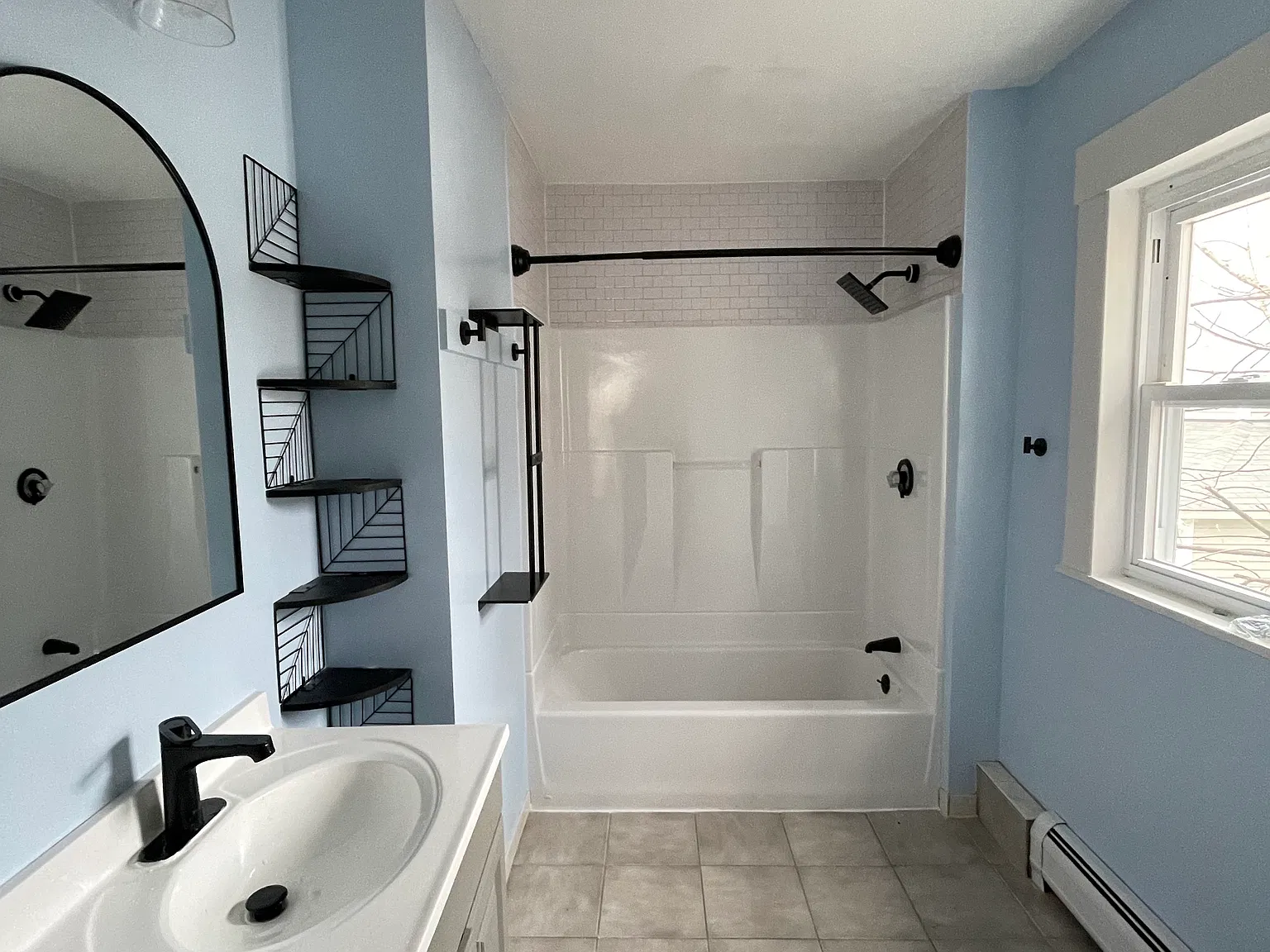 4 bed, 1400 sqft, $2,600 — Photo 3