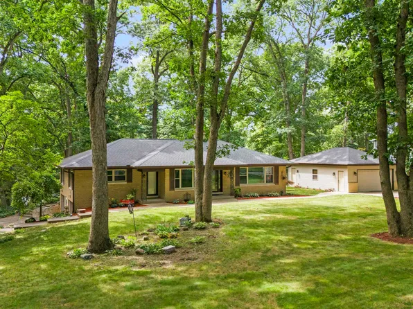 135 Oak Hvn, Morton, IL 61550