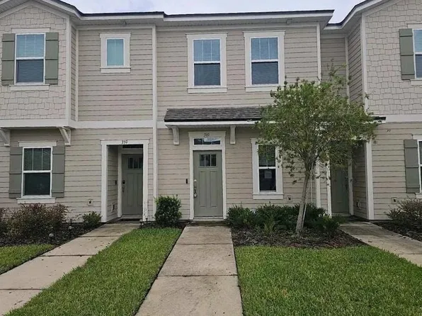 361 Annies Pl, Jacksonville, FL 32218