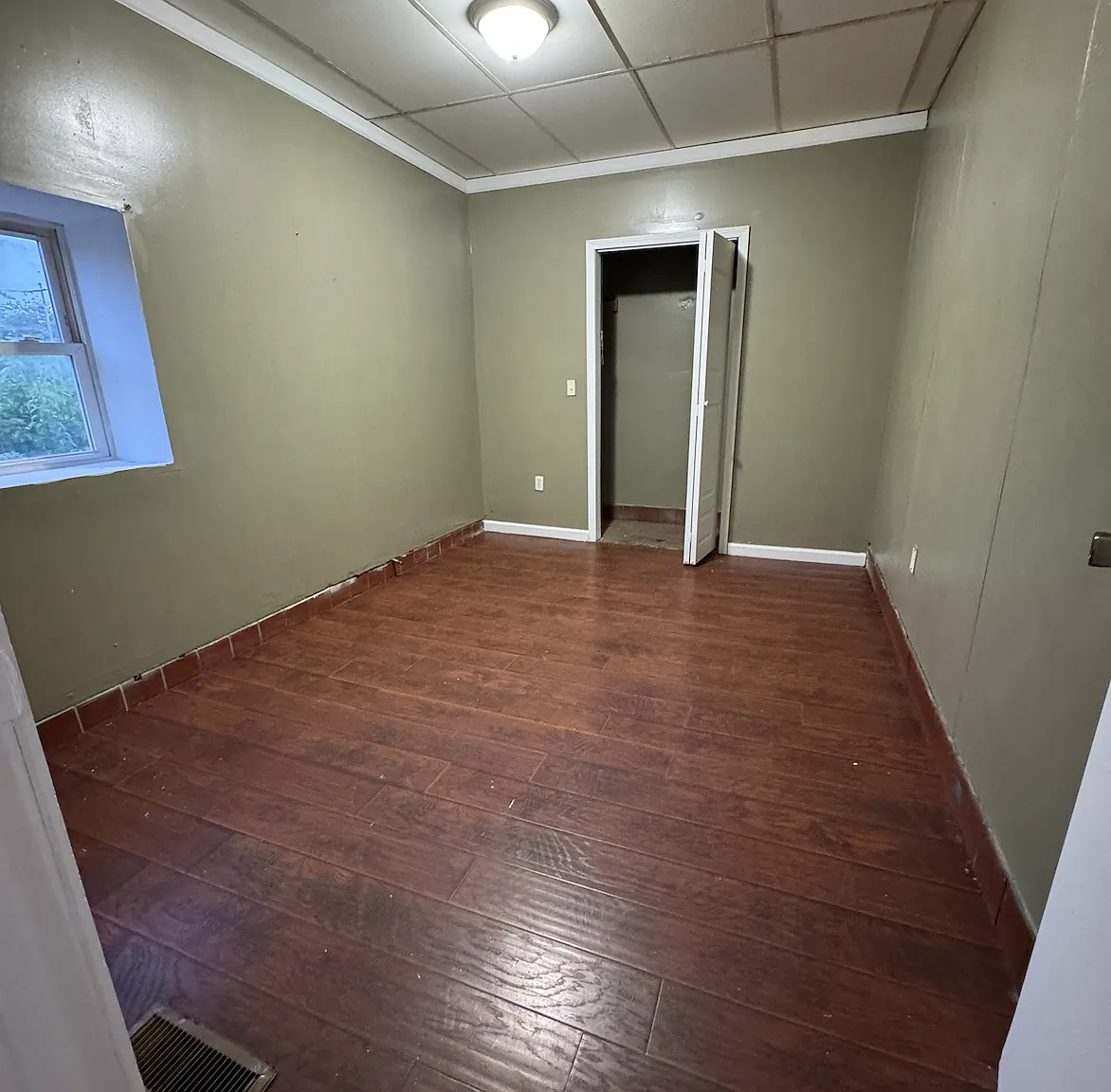 1 bed, 900 sqft, $800 — Photo 2