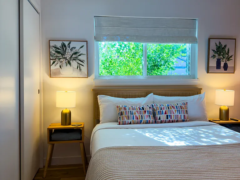 Bedroom 2 Queen memory foam
