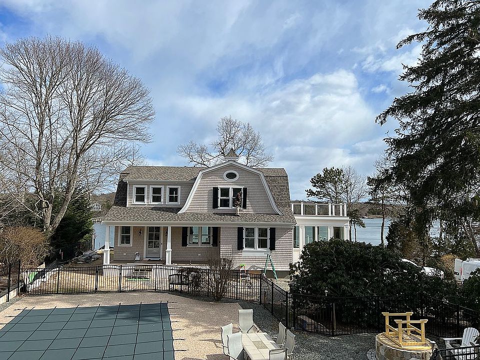 2nd image of 302 Acapesket Rd