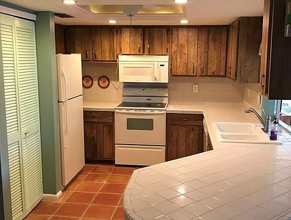 3rd image of 8700 Henderson Grade