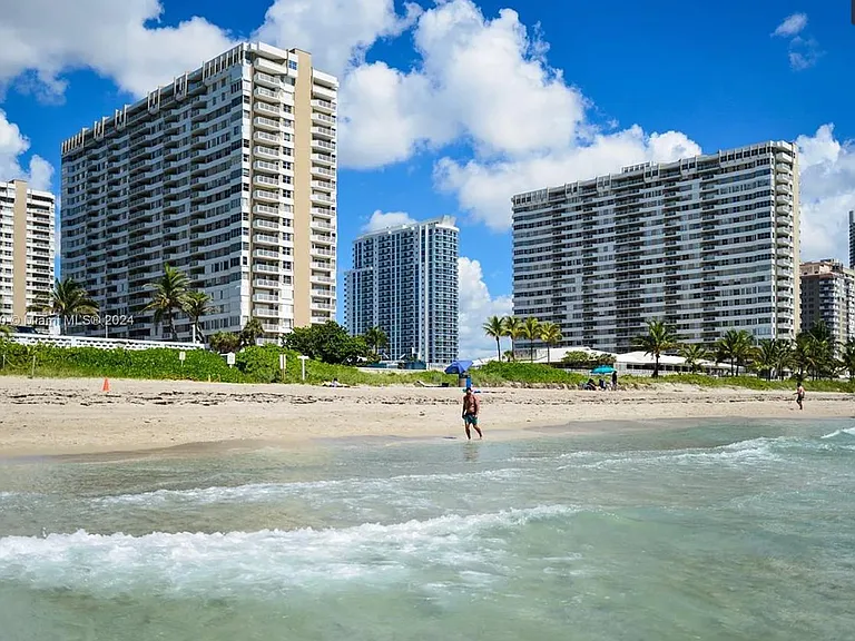 1980 S Ocean Dr #MK — Photo 10