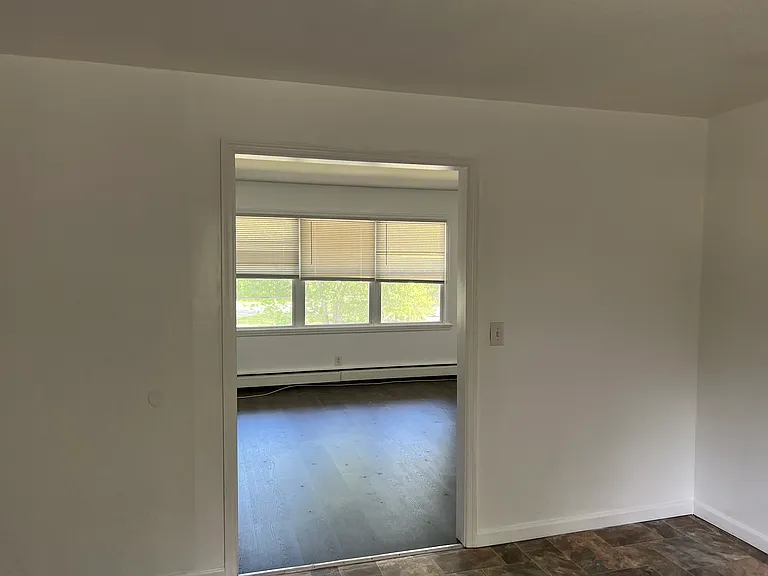 Greenoaks Apartments — Photo 5