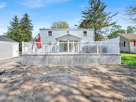 4th image of 675 Palisado Avenue