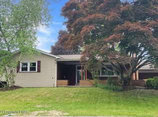 171 Center Rd, Lehighton, PA 18235