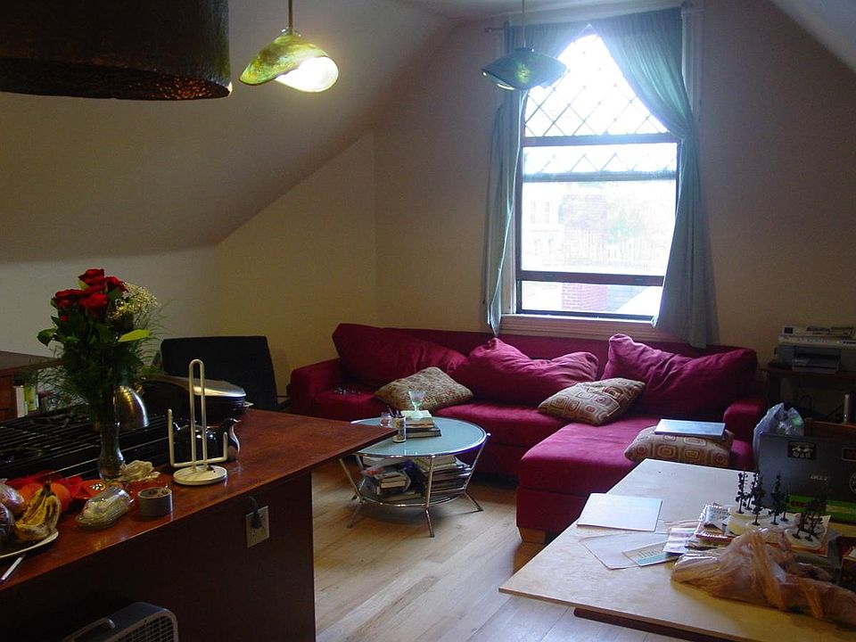living/kitchen