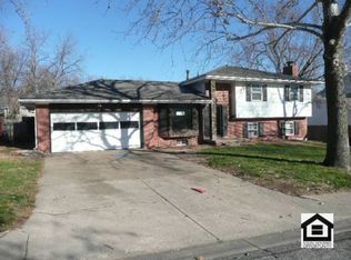 812 E Goeldner Ln, Derby, KS 67037