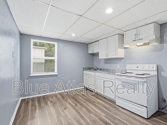 2nd image of 2215 Riverview Dr #B