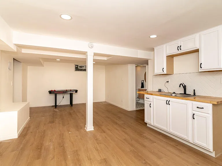 1800 Lark Ln — Photo 46