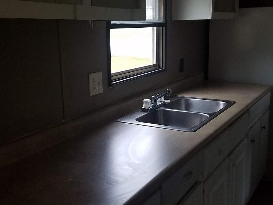 1st image of 303 Silver Lake Dr