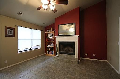 2nd image of 1233 Countrywood Cir