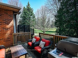 12 Fairway Ln, Guelph, ON N1E 7A9