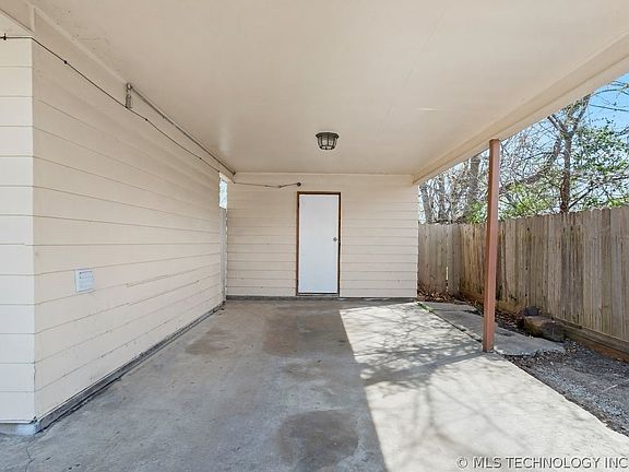 5th image of 402 Lahoma Dr