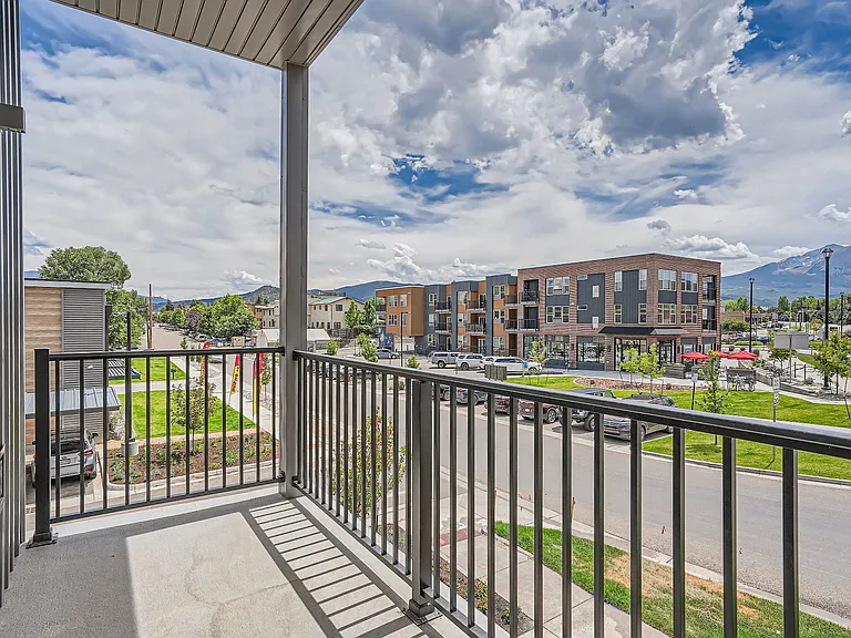 Hayden Place — Photo 10