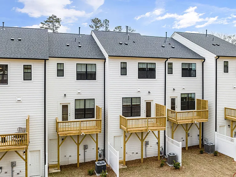 Abode Kerr Ridge — Photo 42