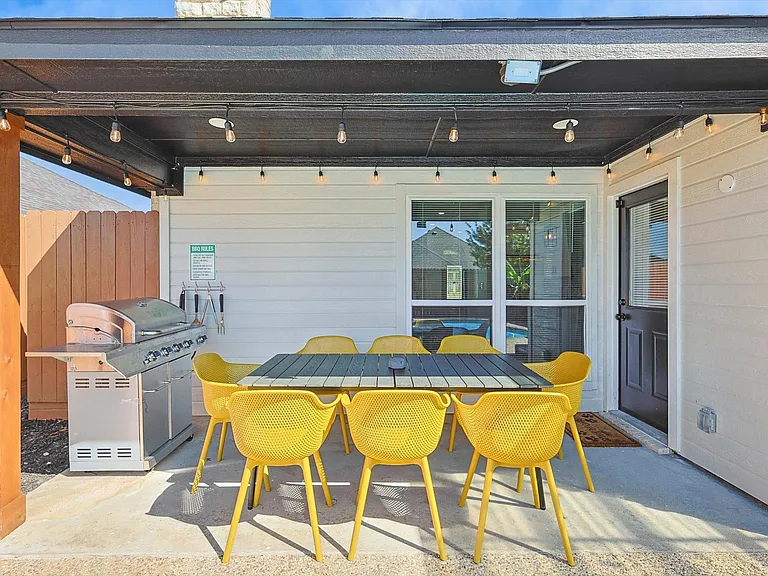 215 Nottingham Dr — Photo 27