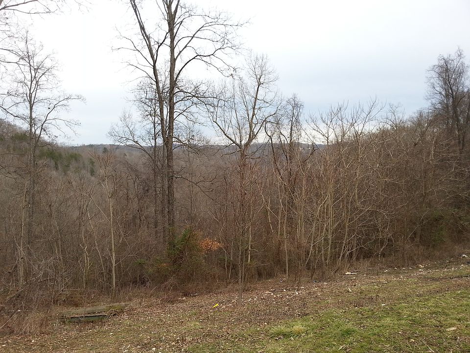2nd image of 270 Midway Cir