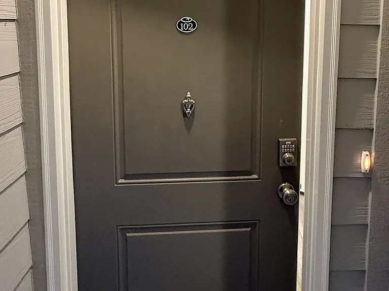 188 Gallery Dr #102 — Photo 2