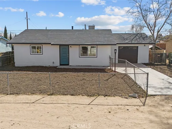16245 Pine St, Hesperia, CA 92345