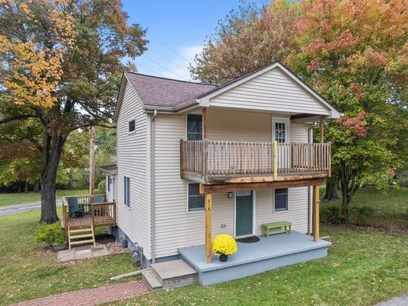 616 Spring St, Mars, PA 16046