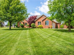 1029 Simmons Rd, O'Fallon, IL 62269