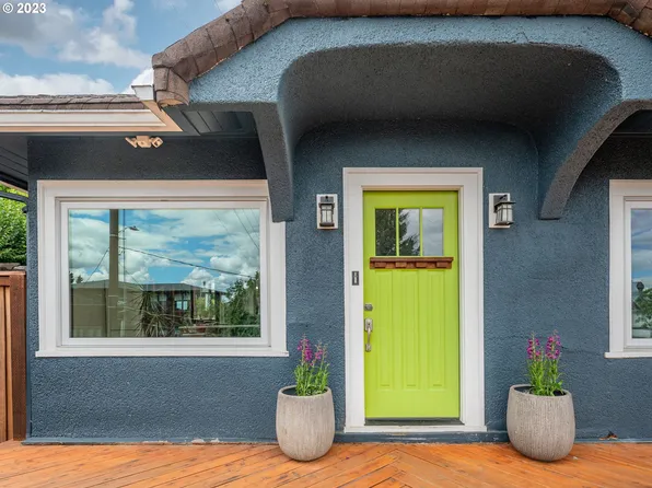 7535 S Hood Ave, Portland, OR 97219