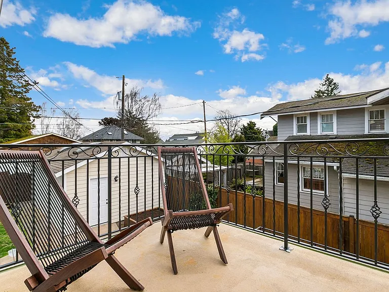 4115 N Stevens St — Photo 15