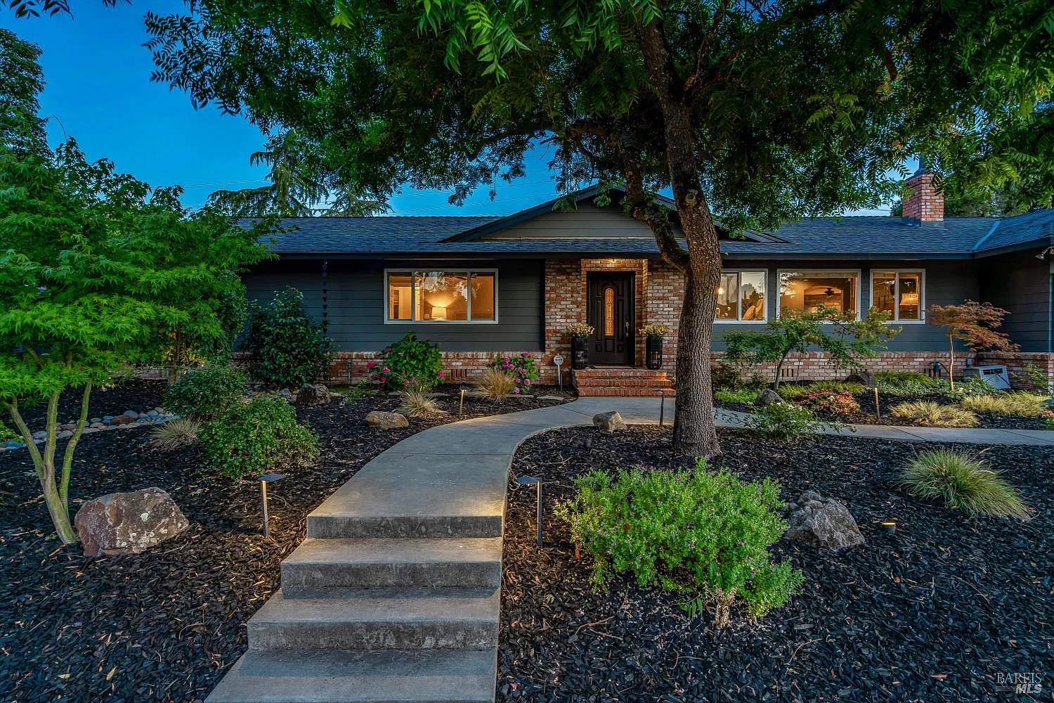 419 Mayfield Drive - Photo 9