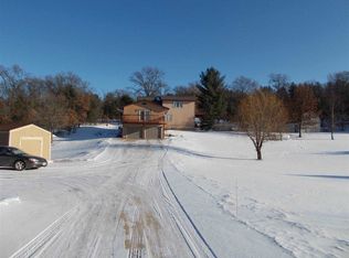 1027 Gale Dr, Wisconsin Dells, WI 53965