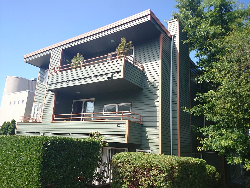 1st image of 2855 14th Ave W APT 202