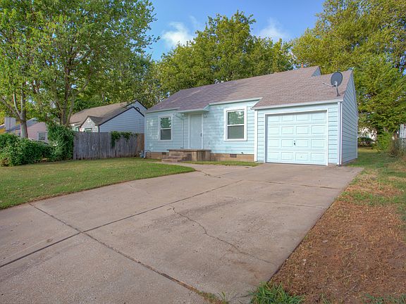 4th image of 842 N Delaware Pl