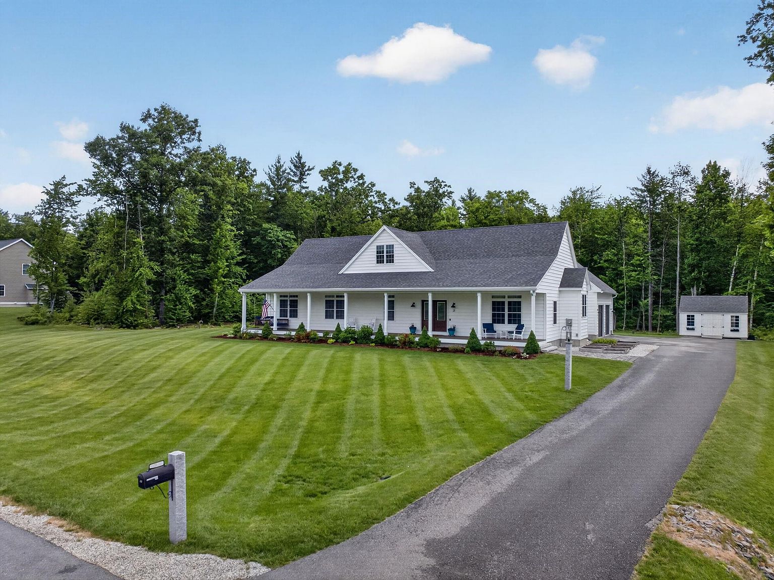 21 Walnut Hill Drive, Hooksett, NH 03106 | Zillow