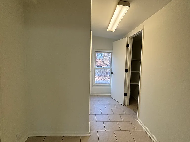 3638 Ventnor Rd SE — Photo 10