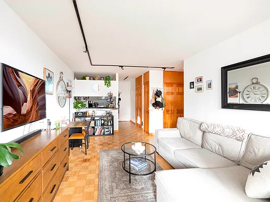 Rented by Berkshire Hathaway HomeServices New York Properties | media 2