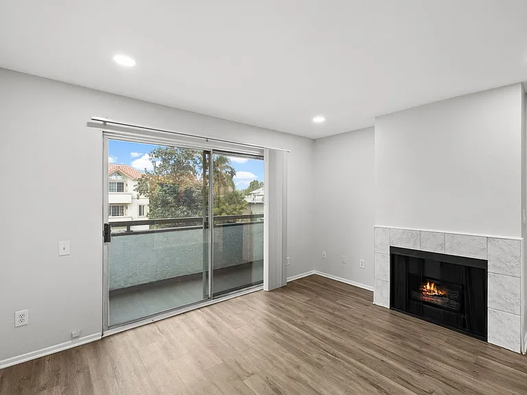 4432 Coldwater Canyon — Photo 9