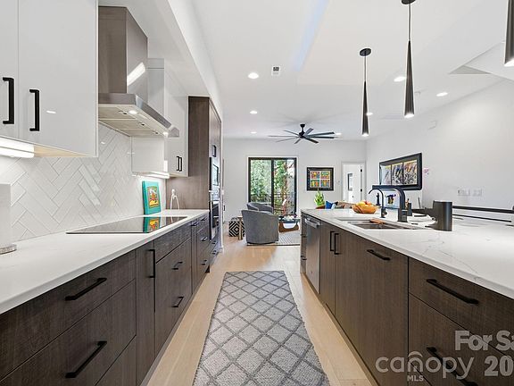 4th image of 2714 N Davidson St