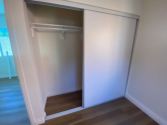 Closet for bedroom