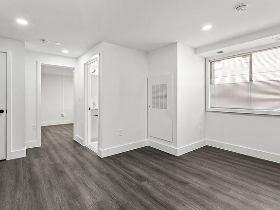 4th image of 6701 & 6707 14th St NW #1401-102